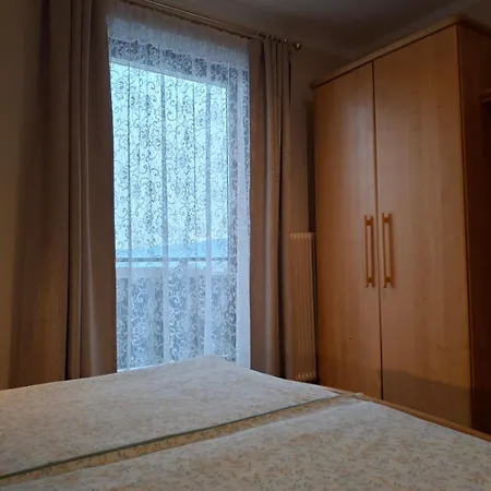 Holzer Fanning Apartament *